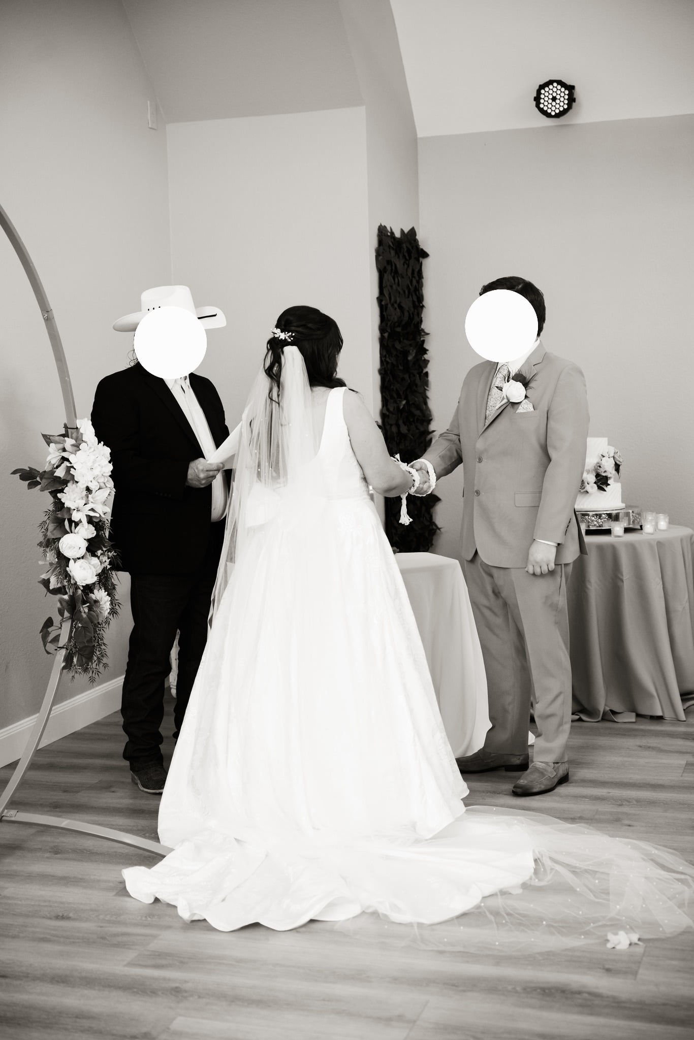 The Style - Accessories, Dress, Suit from Affordable Hidden Gem in Tomball, TX